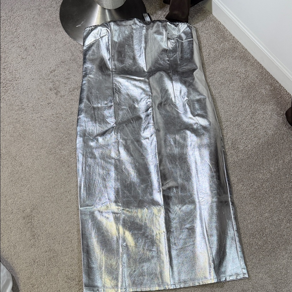 Boohoo Plus Metallic Silver Pencil Skirt